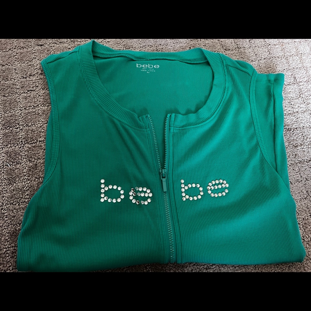Bebe zipper green top